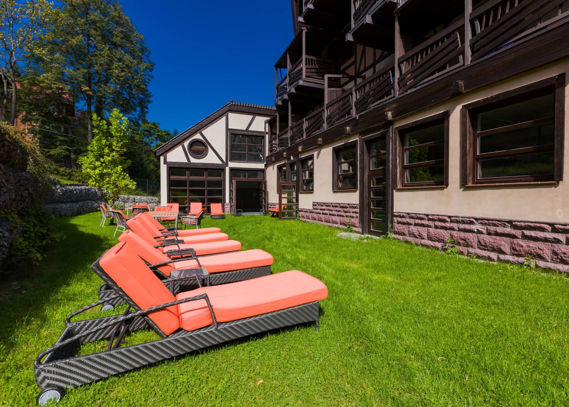 Wypoczynek i rehabilitacja w perle Gór Izerskich. Hotel Sudetia w Świeradowie-Zdroju zaprasza