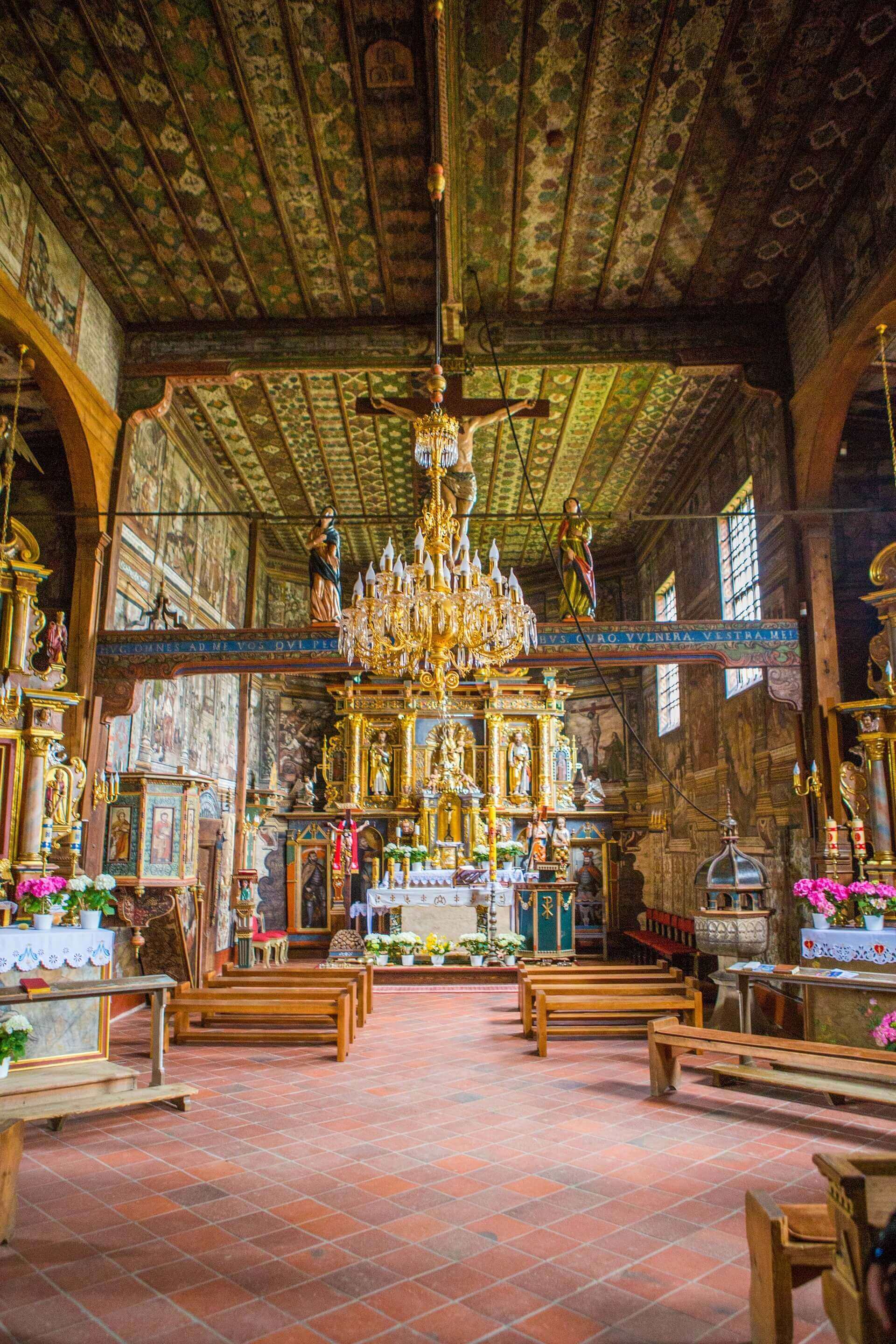Binarow wnętrze kościoła fot Natalia Pacana Roman 2