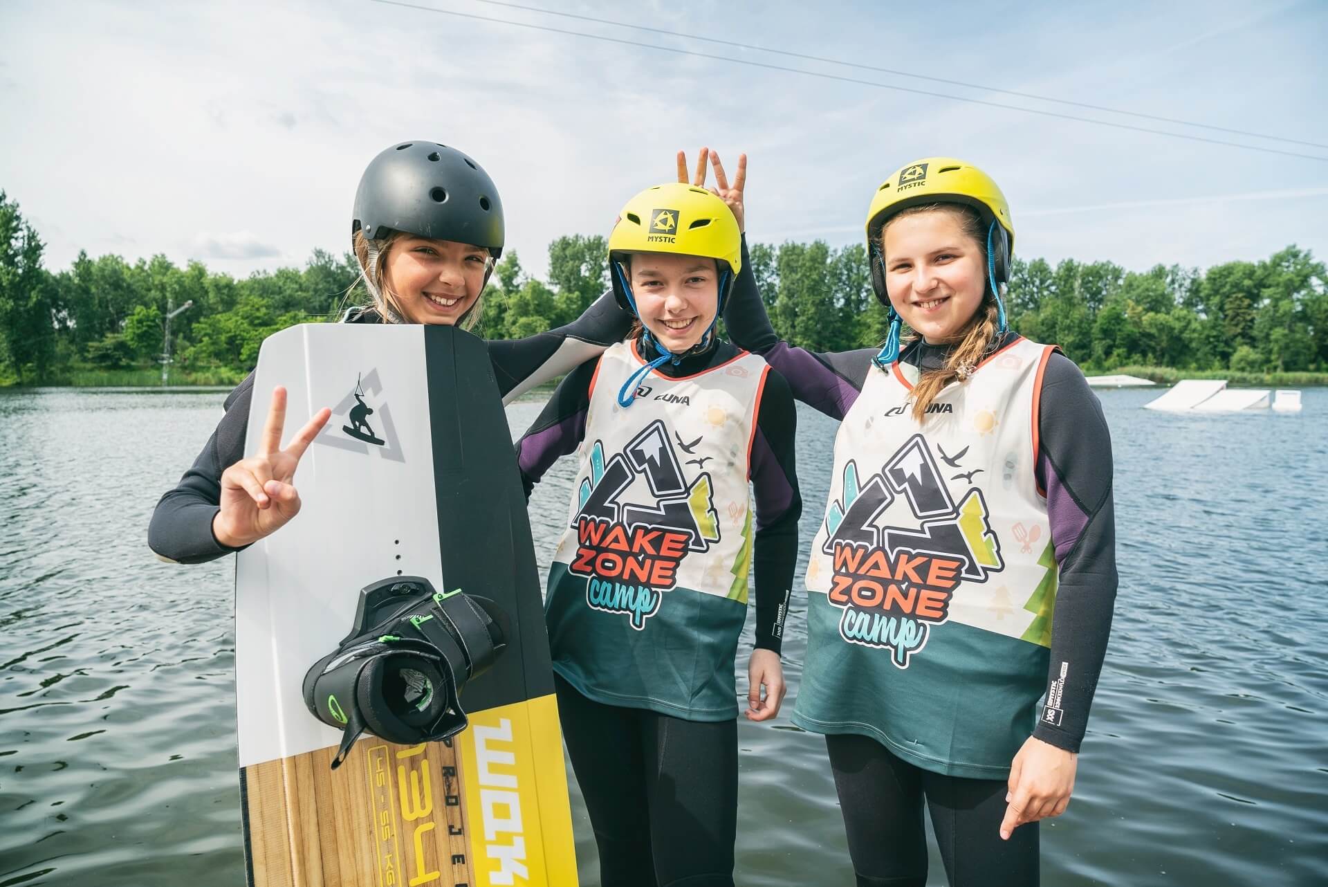 Niezapomniane lato dla dzieci i młodzieży w Wake Zone Stawiki