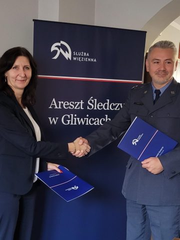 37 EEB3 CC 3540 46 CC AB8 C 204335 E00963 37 EEB3 CC 3540 46 CC AB8 C 204335 E00963