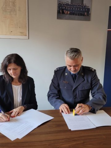 4 C39 BE47 2 B66 4752 B415 AF85 EB5 D4 ECF 4 C39 BE47 2 B66 4752 B415 AF85 EB5 D4 ECF